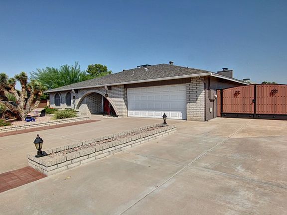 3rd image of 4336 W Larkspur Dr