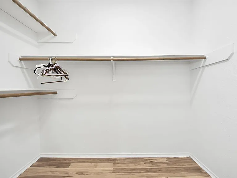 4922 E Laureldale Dr — Photo 25