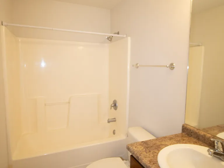 206 N Bridgeport Dr — Photo 18