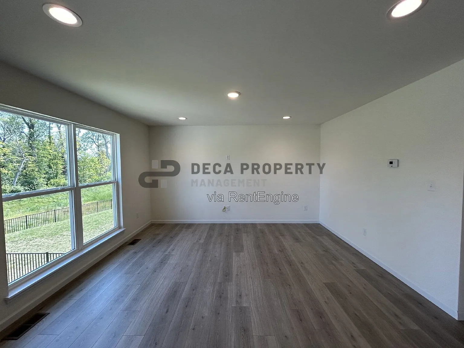 4 bed, 2.5 bath, 1998 sqft, $2,500 — Photo 4