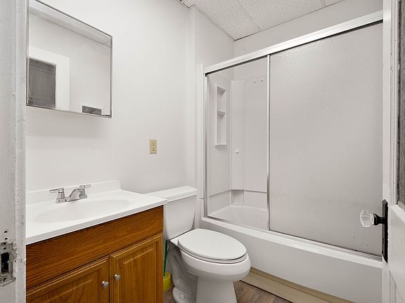 2nd image of 6 E Pike St APT 8