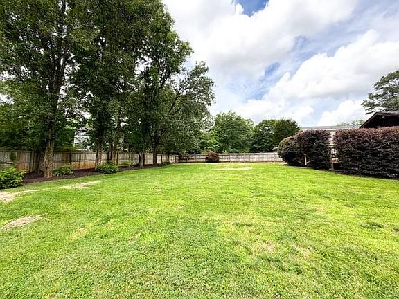 5th image of 1649 Womack Rd