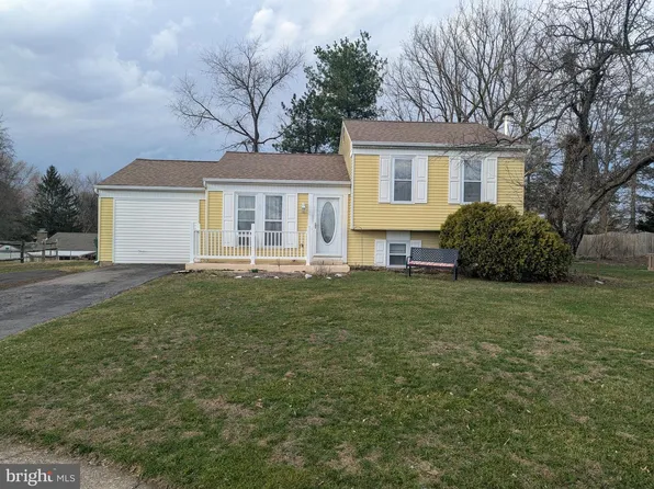 100 Willow Ct, Harrisburg, PA 17110