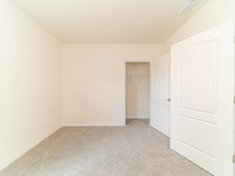 1181 Cascades Ave — Photo 18