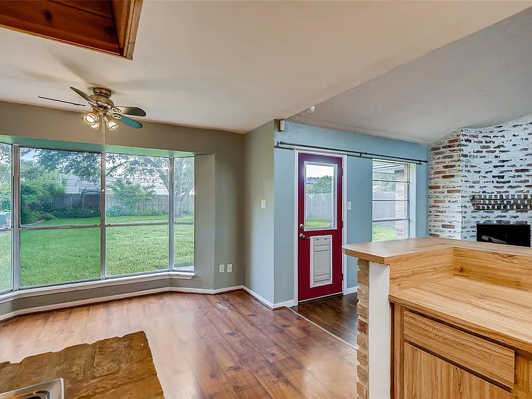 946 Mesa Terrace Dr — Photo 11