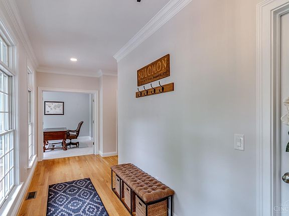3rd image of 3209 Golden Ave