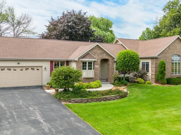 7915 Canvasback Ct, Larsen, WI 54947