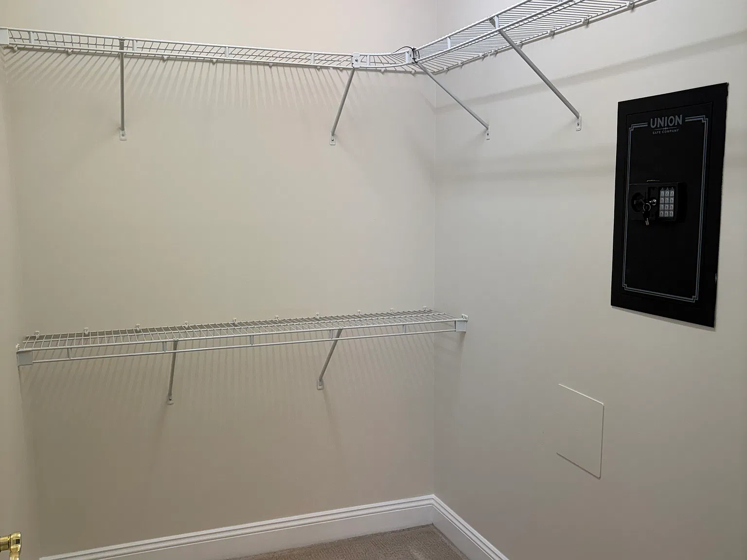 3 bed, 2065 sqft, $2,000 — Photo 4