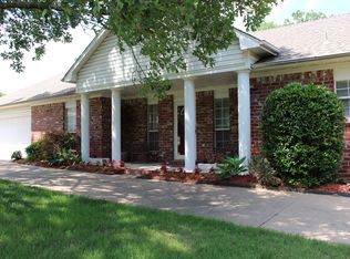 2608 Raintree Cir, Sapulpa, OK 74066