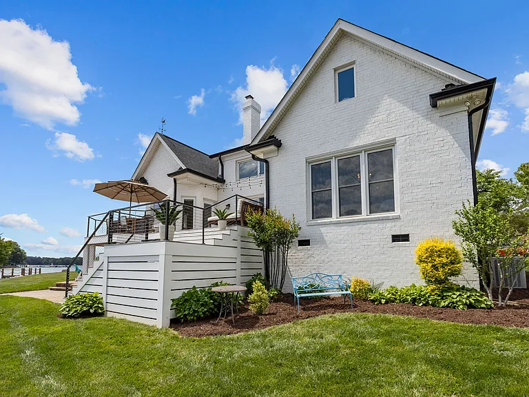 7322 Swansea Ln — Photo 23
