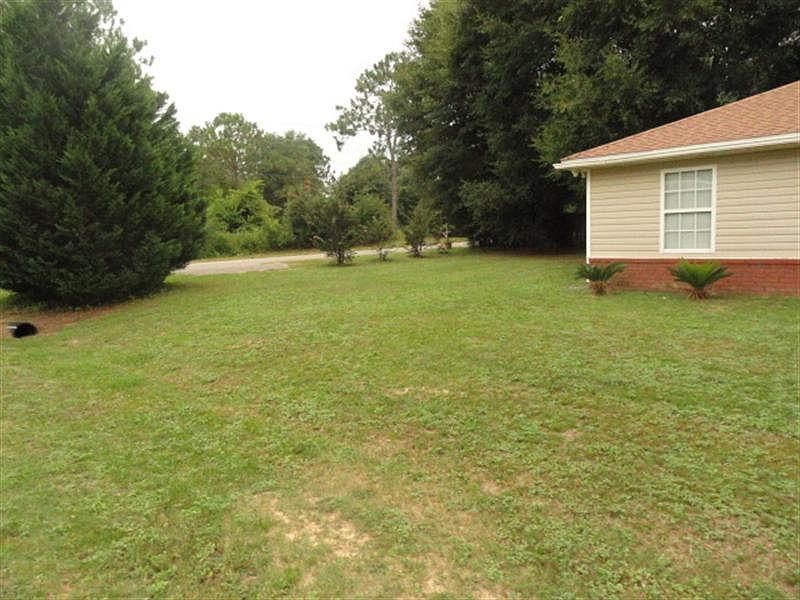 2nd image of 3191 Pinewoods Dr