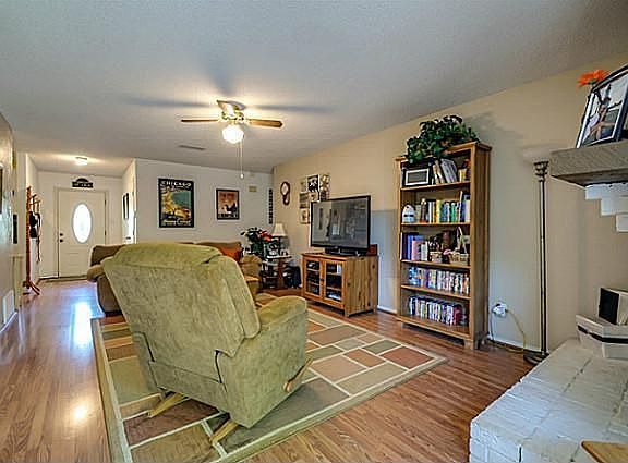 3rd image of 3001 Shenandoah Dr