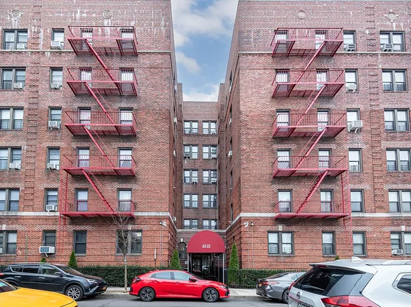 42-52 Layton St #1E, Queens, NY 11373