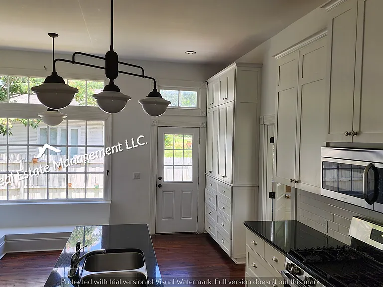 1100 N Montgomery Ave — Photo 19