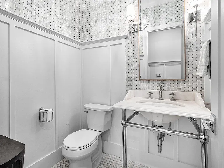 2100 Notre Dame Dr — Photo 28