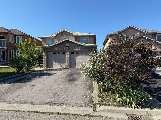 1st image of 24 Arborview Cres