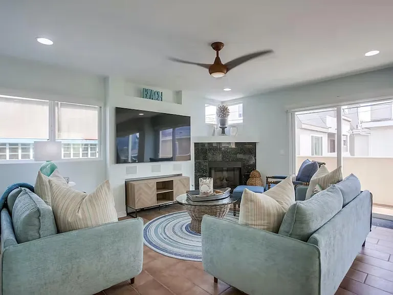 817 Ostend Ct — Photo 5