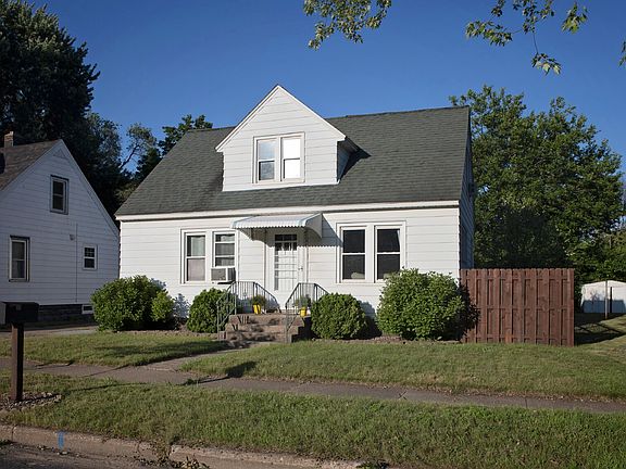 2nd image of 2531 6th St