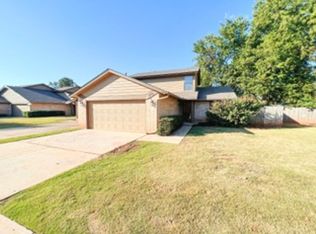 213 Woodbridge Cir, Edmond, OK 73012