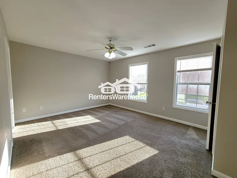 7712 Autry Cir #402 — Photo 12