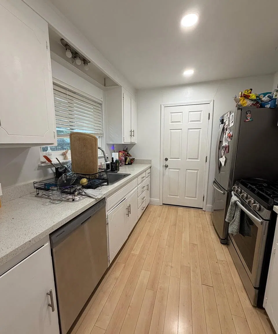 2 bed, 821 sqft, $3,100 — Photo 3