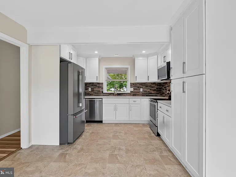 4214 Penner Ln — Photo 14