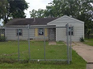4938 Van Fleet St, Houston, TX 77033