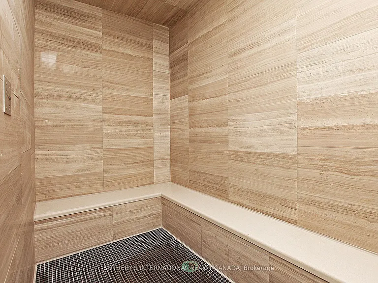 29 Queens Quay E #811 — Photo 29