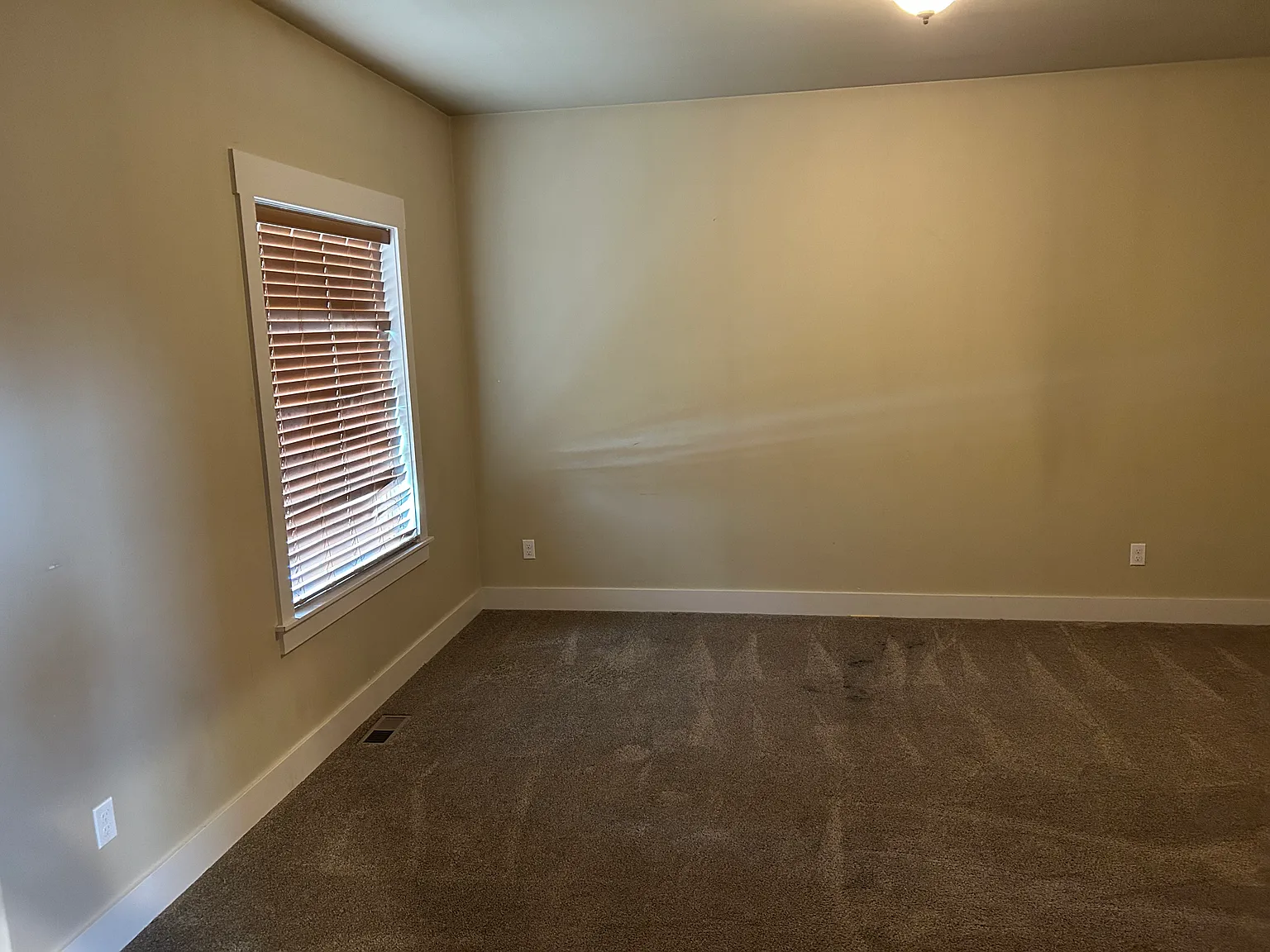 151 Brimstone Dr — Photo 3