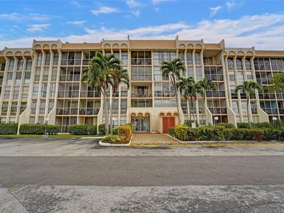 601 Three Islands Blvd APT 205, Hallandale, FL, 33009