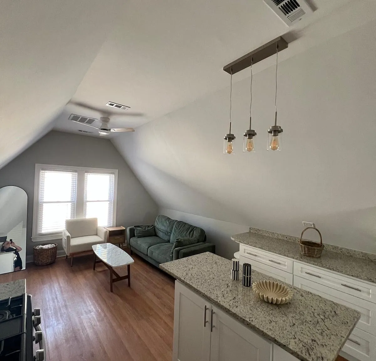 1 bed, $2,395 — Photo 4