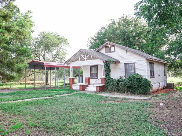 1301 N 5th St, Sayre, OK 73662