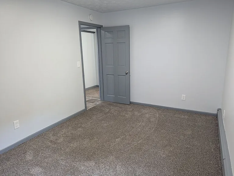 250 Locust St — Photo 25