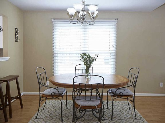4th image of 4103 Bay Pointe Dr