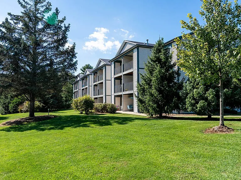 Welcome to Woodland Ridge Apartments!