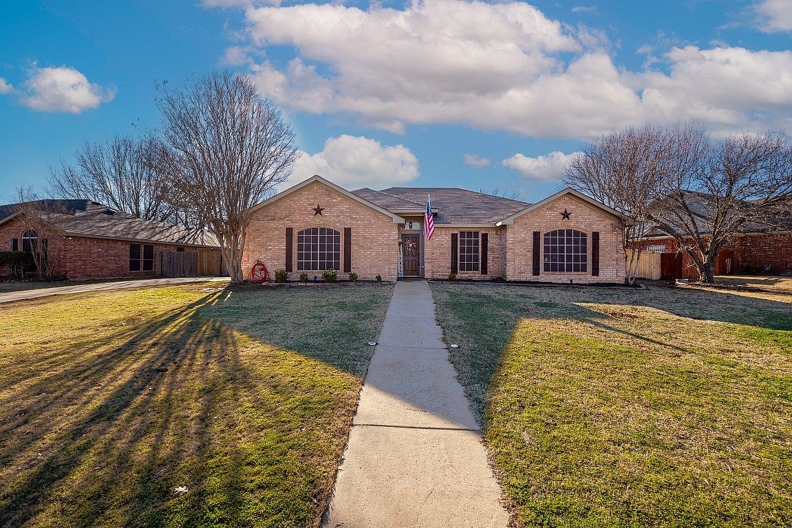 624 Whitetail Deer Ln, Crowley, TX 76036 | Zillow