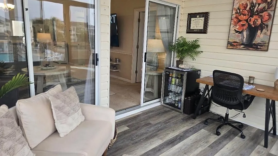 2 bed, 1200 sqft, $1,600 — Photo 2