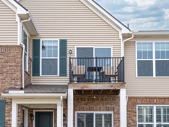 3rd image of 9836 Ridge Run St