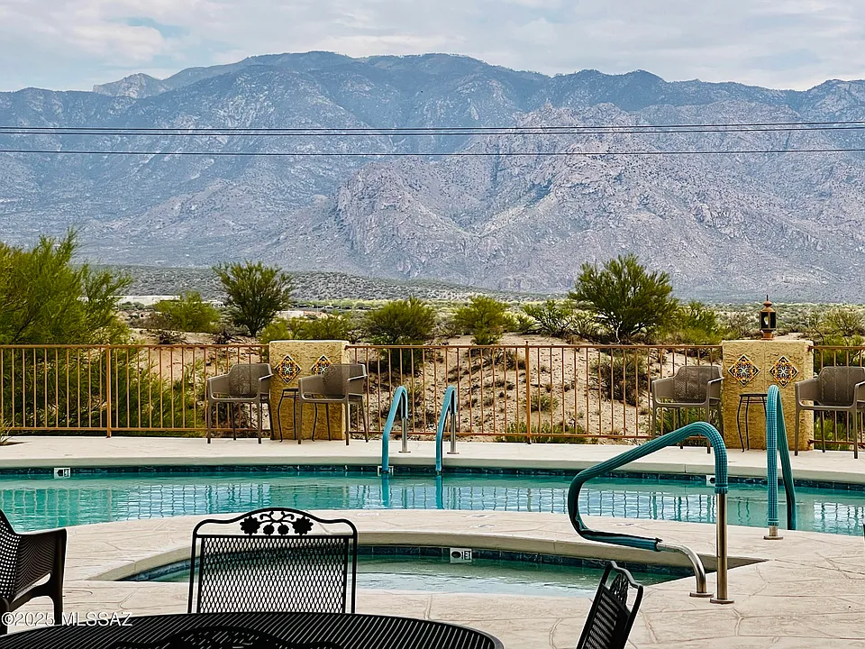 12683 N Sleeping Coyote Dr