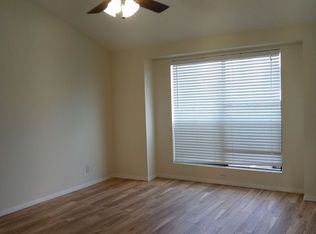 3906 Peggy Rd SE, Rio Rancho, NM 87124