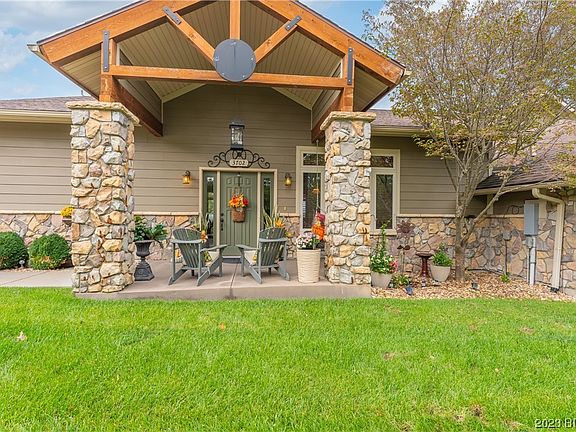 2nd image of 3702 Big Island Dr