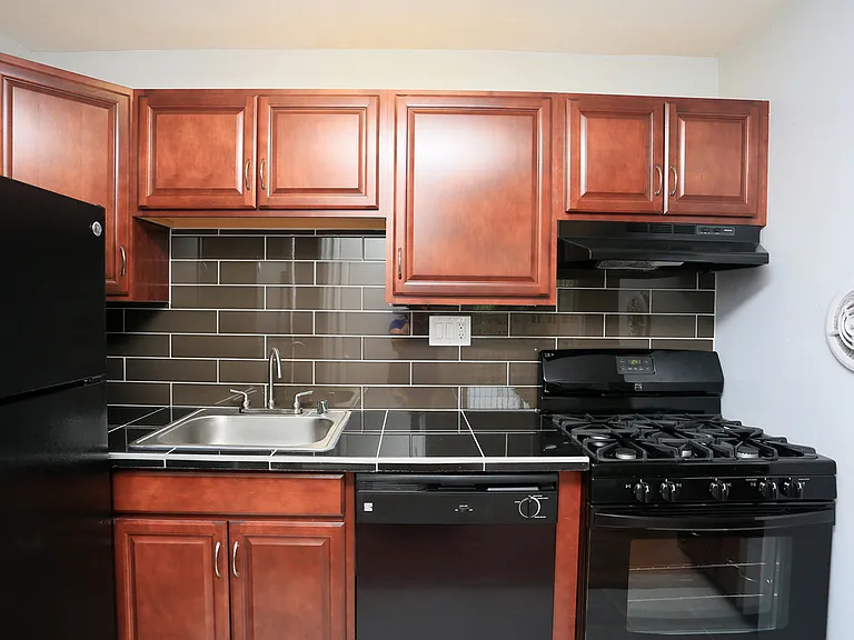 6717 Riverdale Rd — Photo 7