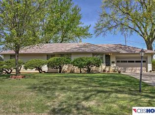 6426 Glenwood Rd, Omaha, NE 68132