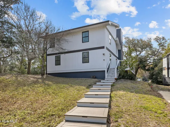 125 Loblolly Drive, Pine Knoll Shores, NC 28512