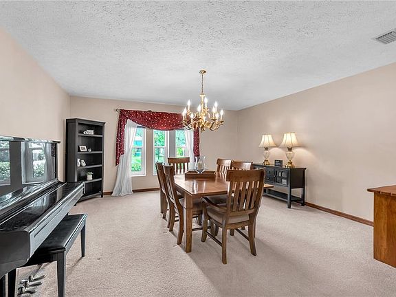 4th image of 2421 OAK LANDING DRIVE