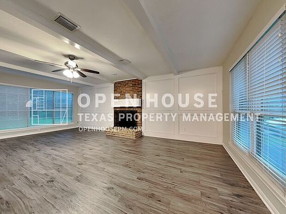 5th image of 15318 Sterling Lake Dr