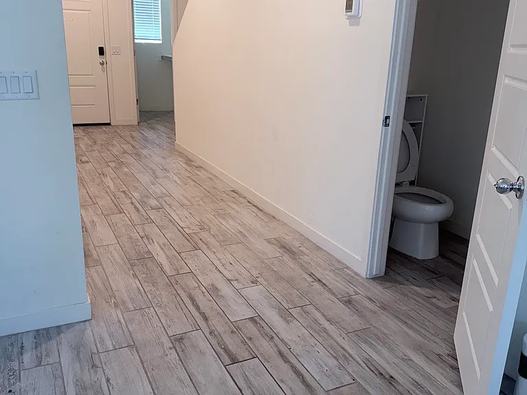 2236 W Laurie Ln — Photo 9