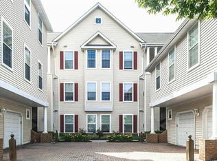 5006 Hollington Dr UNIT 302, Owings Mills, MD 21117
