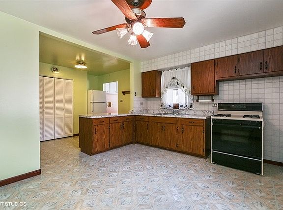 4th image of 438 N Lincoln Ave