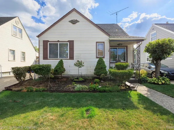 525 Garfield Ave, Lincoln Park, MI 48146